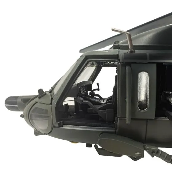 MH-60L Black Hawk 160th SOAR Die-Cast Model 4 MH-60L Black Hawk 160th SOAR Die-Cast Model