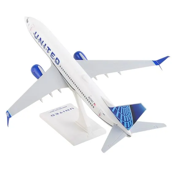 United Airlines Boeing 737-800 Model