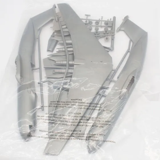 C-141 Starlifter Model Kit 6 C-141 Starlifter Model Kit