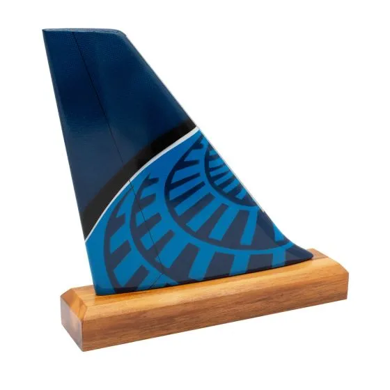 United Airlines Logo Tail Display