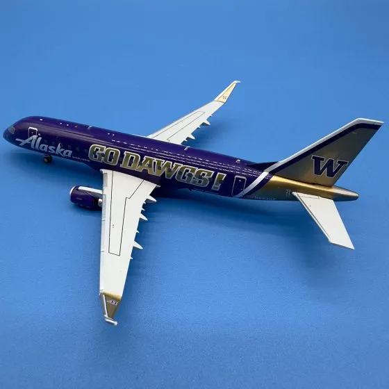 Horizon Air E175LR “Go Dawgs” Die-Cast Model
