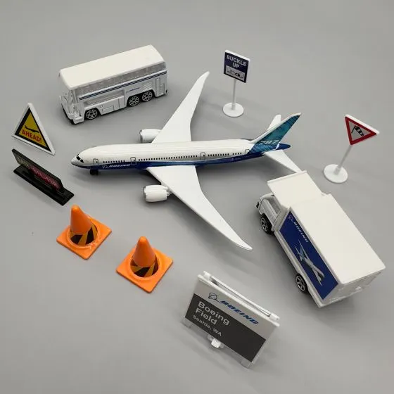 Boeing Dreamliner Airport Play Set