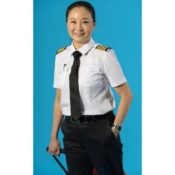 Women's Short Sleeve Pilot Shirt (Classic Athletic Fit)