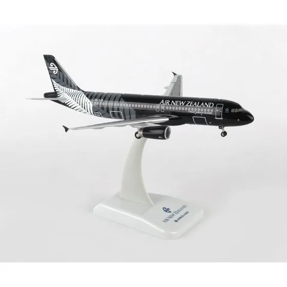 Air New Zealand Airbus A320 Die-Cast Model 2 Air New Zealand Airbus A320 Die-Cast Model