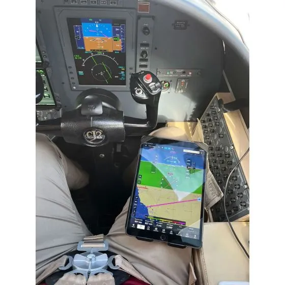 Flight Gear Rotating iPad Kneeboard