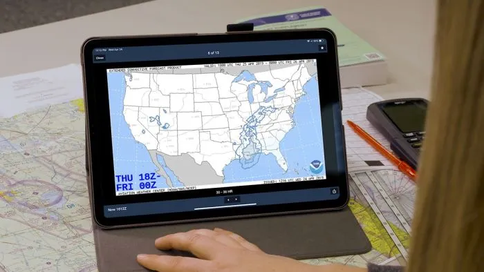 Aviation Weather - A Pilot’s Guide 7 Aviation Weather - A Pilot’s Guide