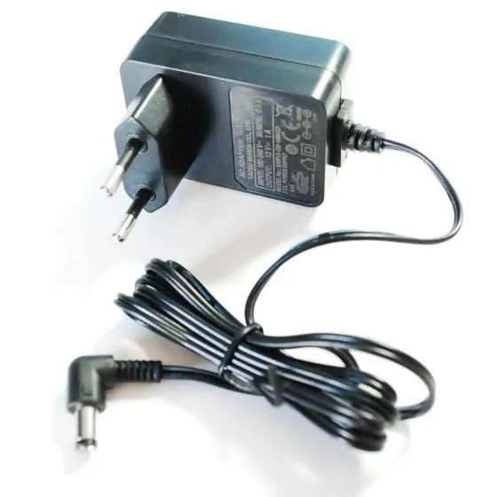 220V AC Charger for Yaesu 250L